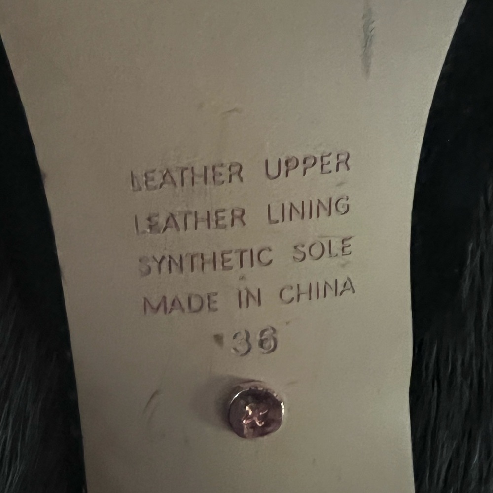 NWOT Mimco suede heels. New not with box Size 36. Black! Heels have gold design. - Picture 13 of 14